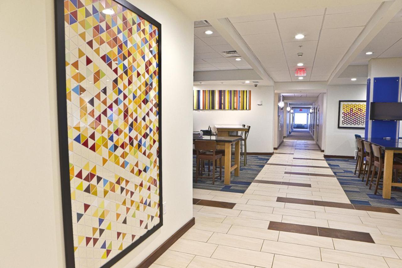 Holiday Inn Express Rochester Hills By Ihg Extérieur photo