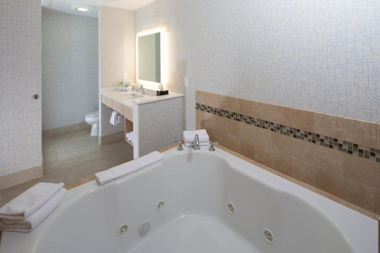 Holiday Inn Express Rochester Hills By Ihg Extérieur photo