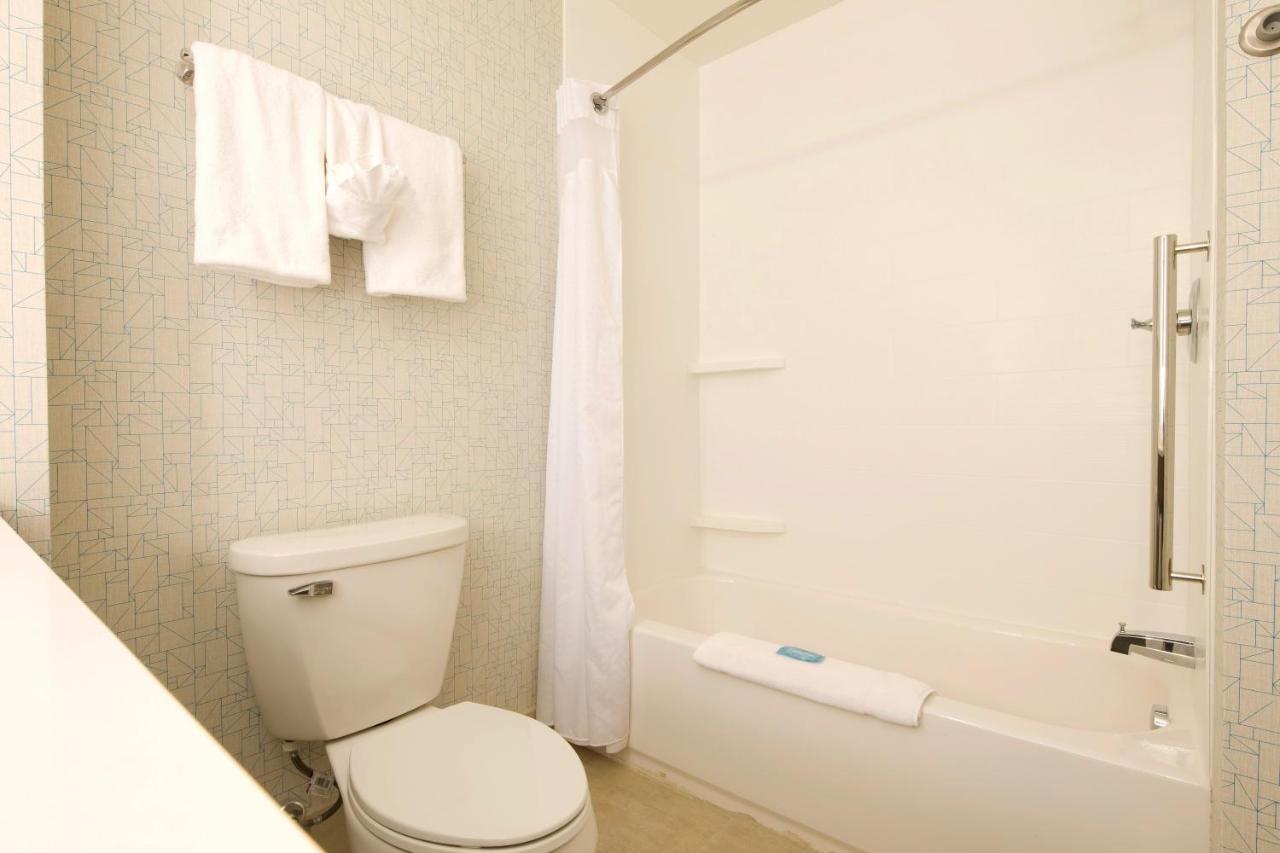 Holiday Inn Express Rochester Hills By Ihg Extérieur photo